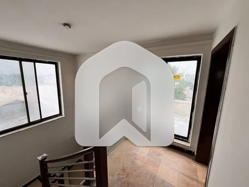 Upper Portion Available For Rent