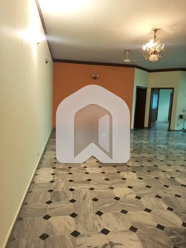 A Beautiful location upper portion available for rent in F-10, photo 5