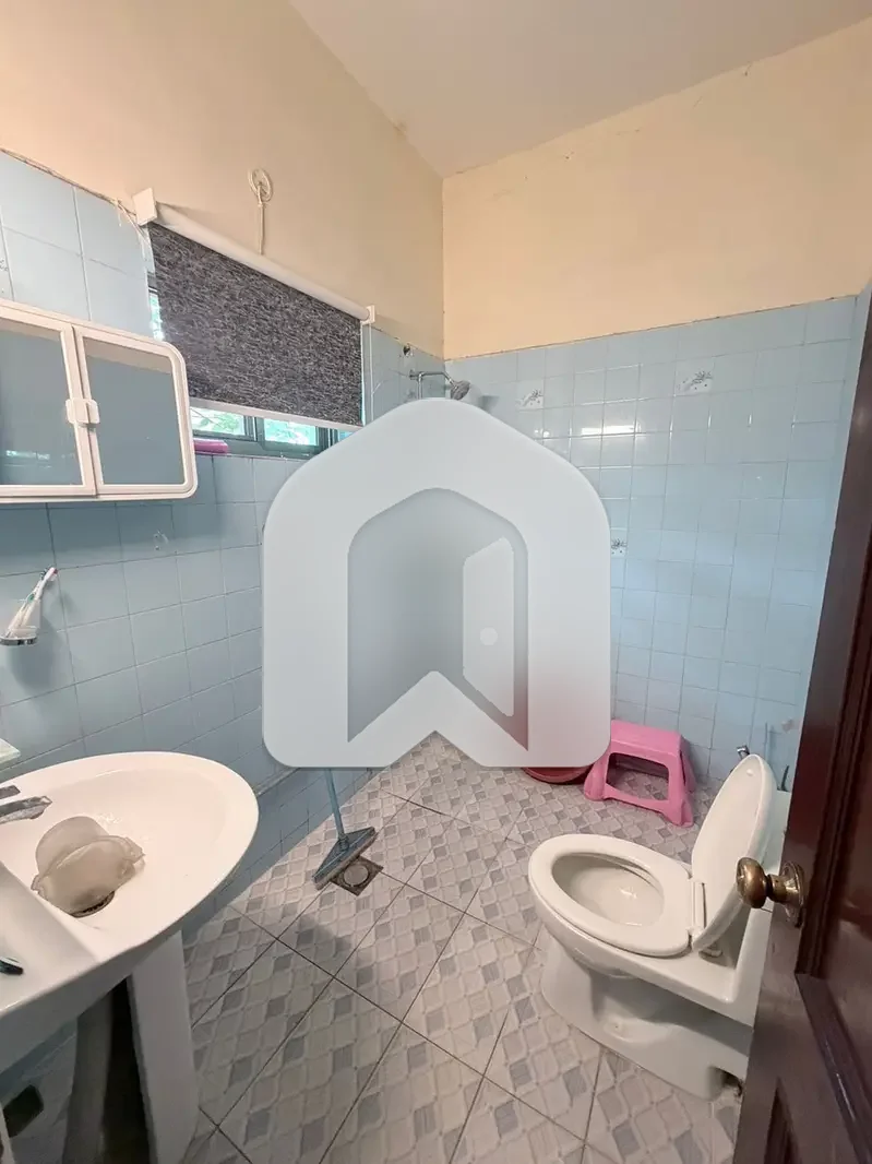 Upper Portion Available For Rent, photo 10