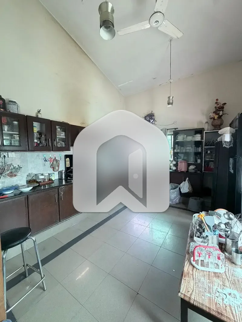 Upper Portion Available For Rent, photo 5