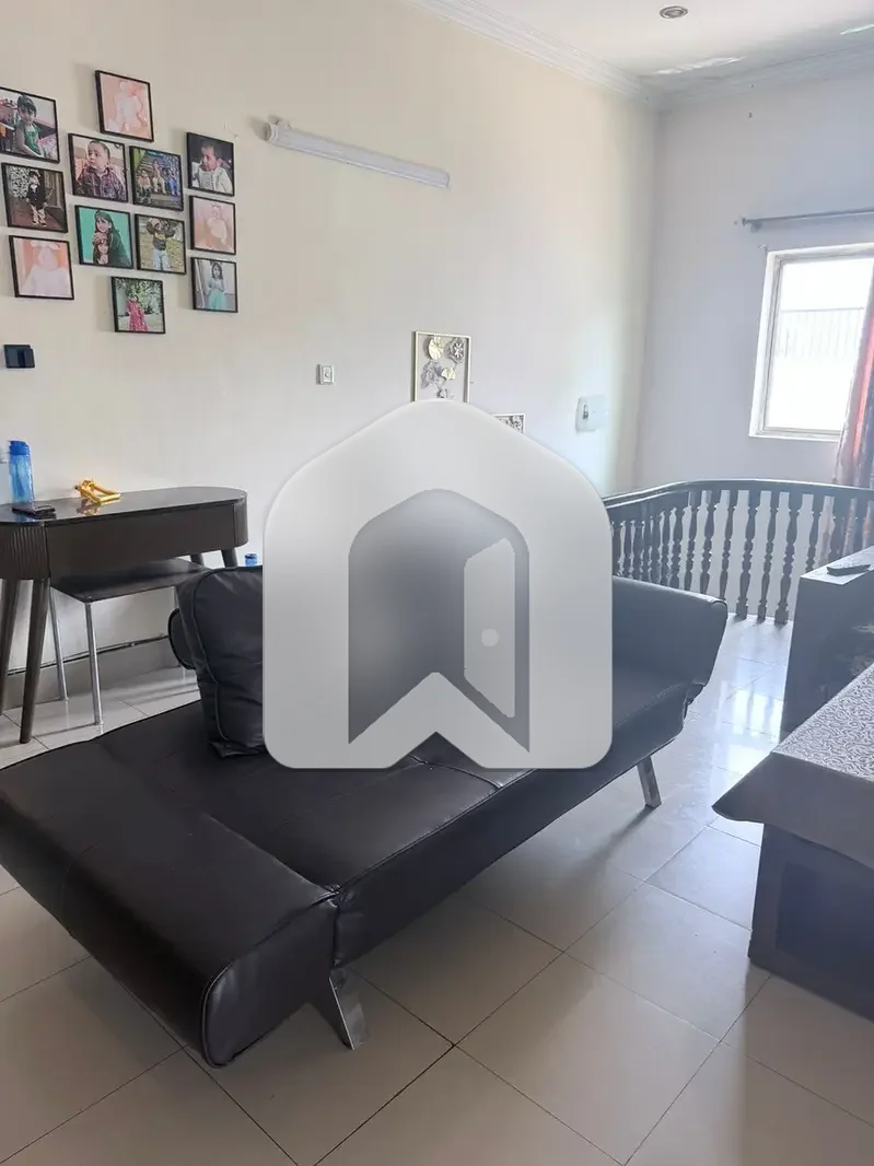 Upper Portion Available For Rent, photo 3