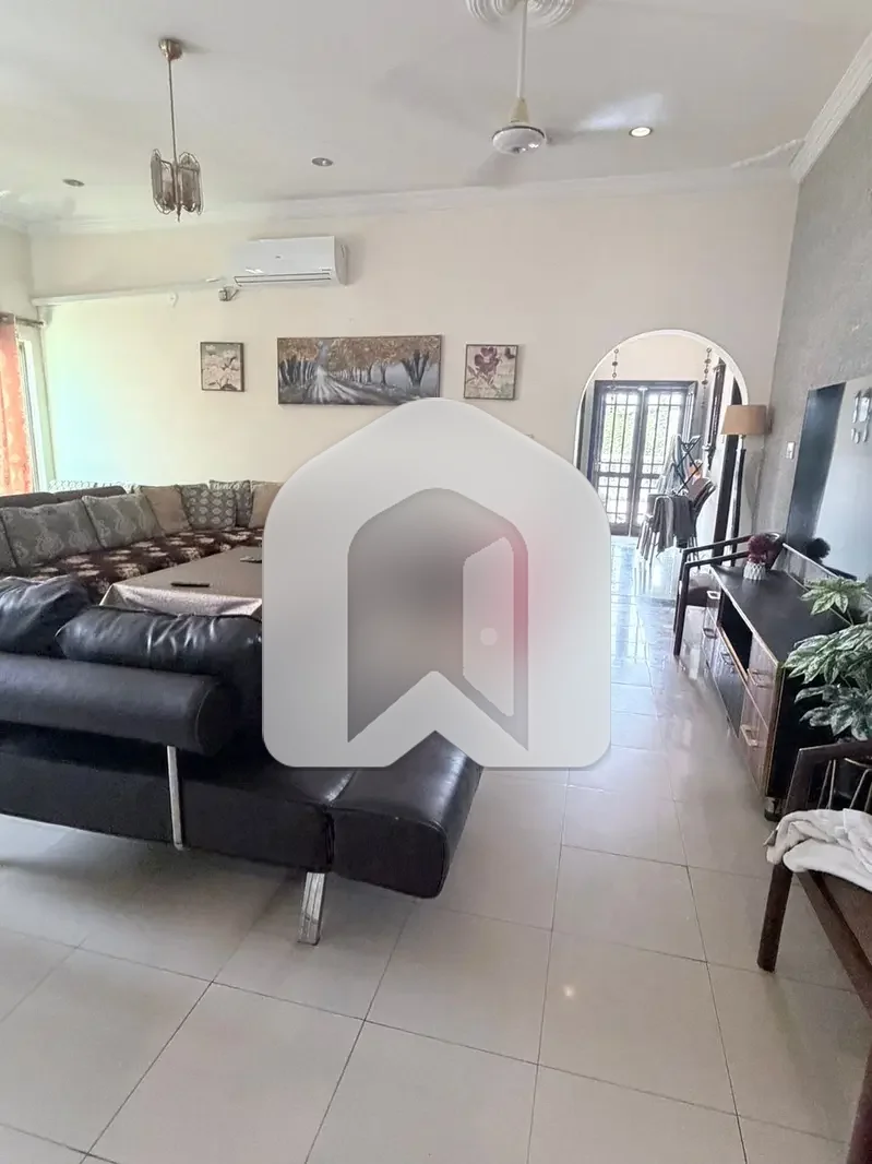 Upper Portion Available For Rent, photo 8