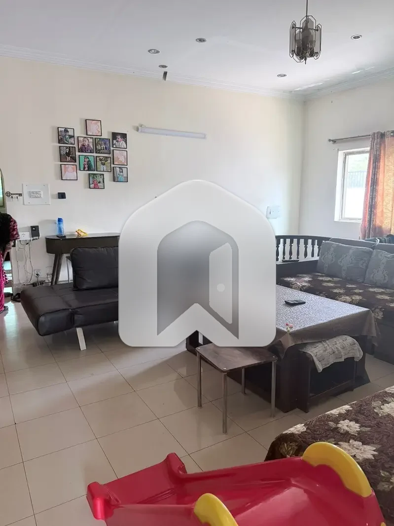 Upper Portion Available For Rent, photo 4