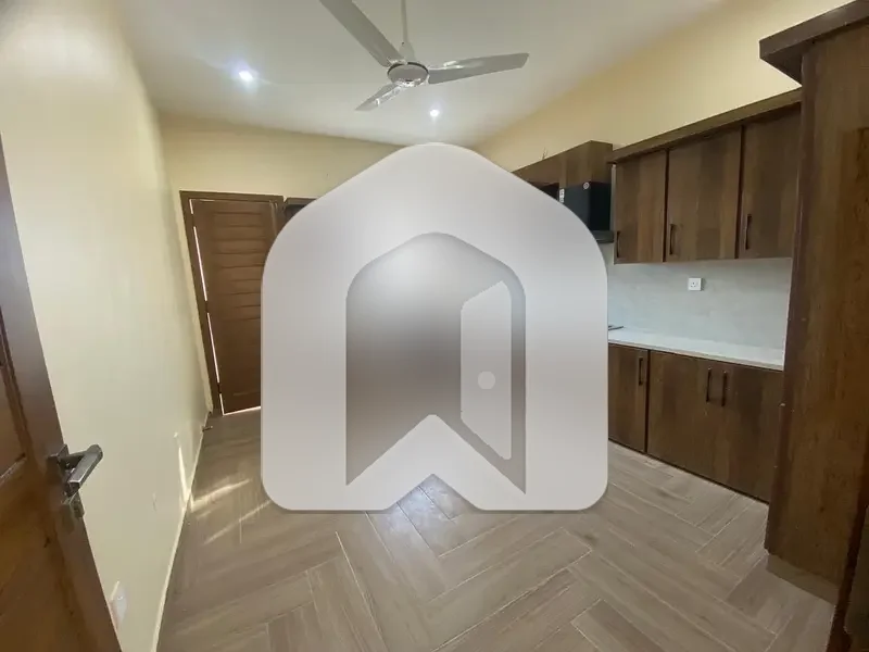 1 Kanal Brand New Upper Portion Available For Rent In DHA 2 Islambad, photo 8