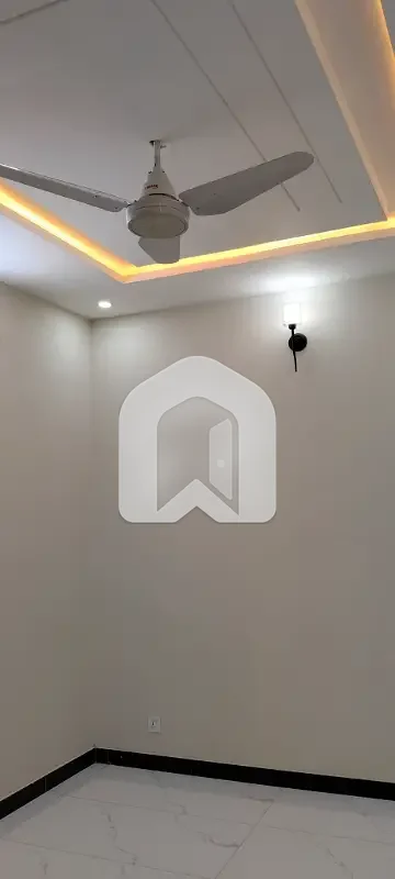 G-15 Size 1 Kanal Upper Portion For Rent Beautiful Designer House Prime Location, photo 9