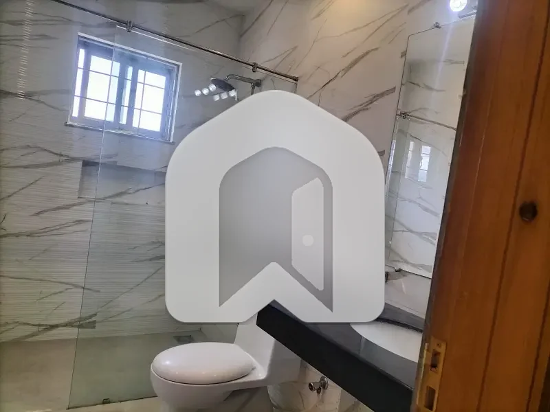 1 Kanal Upper Portion Available For Rent, photo 16