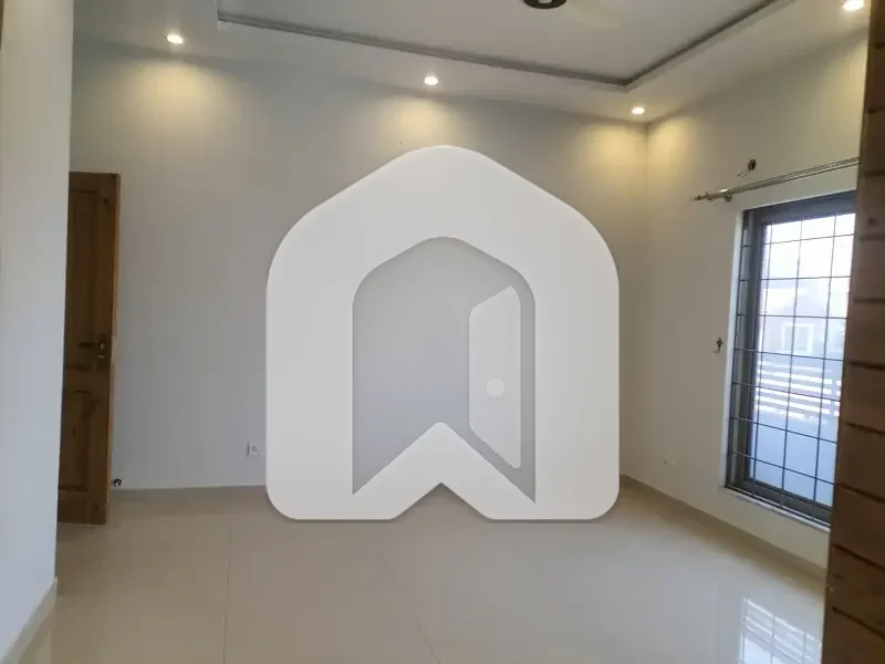 1 Kanal Upper Portion Available For Rent, photo 14
