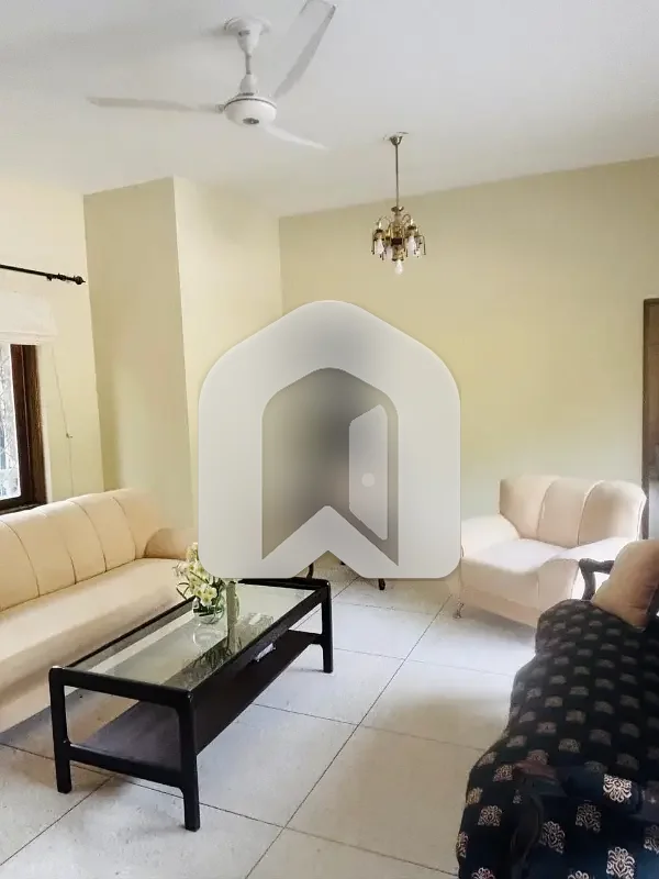 Fully furnished upper portion, photo 7