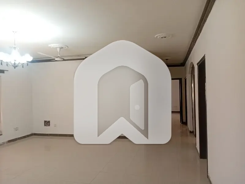 Upper Portion For Rent Prime Location, photo 5