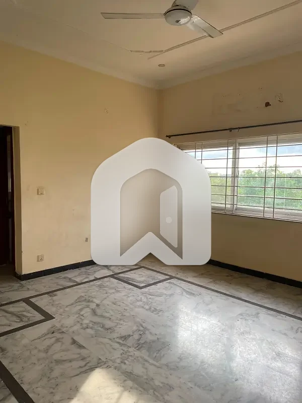1 Kanal Upper Portion For Rent | DHA Phase 5 | Prime Location | Spacious & Well-Maintained, photo 7