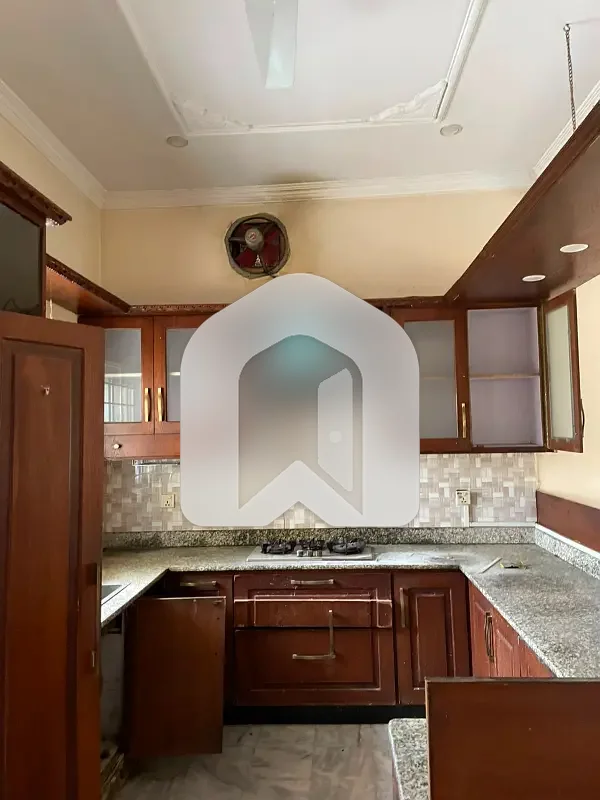1 Kanal Upper Portion For Rent | DHA Phase 5 | Prime Location | Spacious & Well-Maintained, photo 8