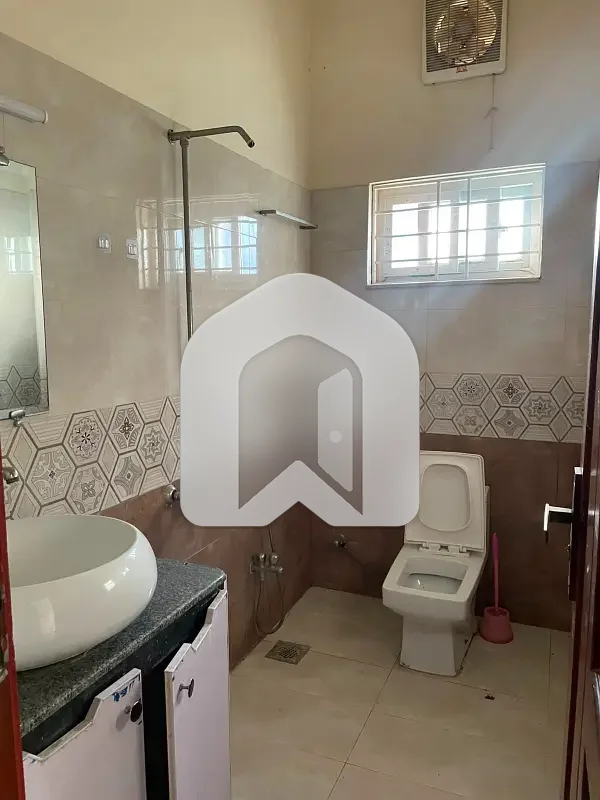 1 Kanal Upper Portion For Rent | DHA Phase 5 | Prime Location | Spacious & Well-Maintained, photo 11