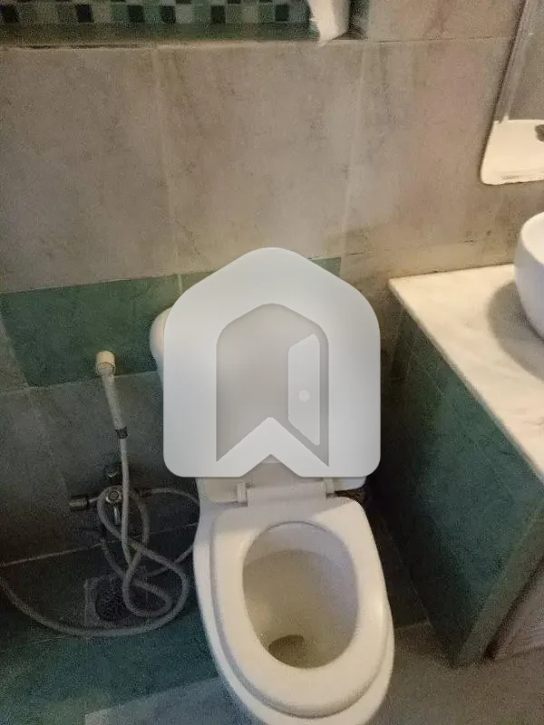 E-7 Fully Furnished Portion Available For Rent, photo 4