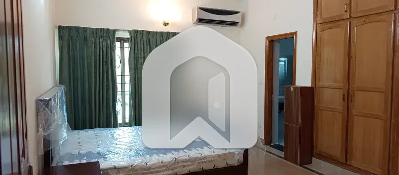 Beautiful Furnished First Floor With Seprate Gate for Rent in F-7, Islamabad, photo 12