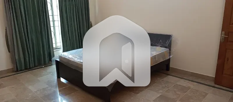 Beautiful Furnished First Floor With Seprate Gate for Rent in F-7, Islamabad, photo 6