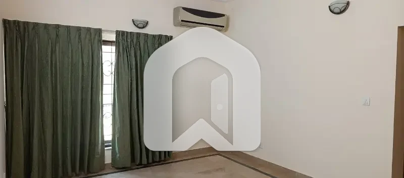 Beautiful Furnished First Floor With Seprate Gate for Rent in F-7, Islamabad, photo 8