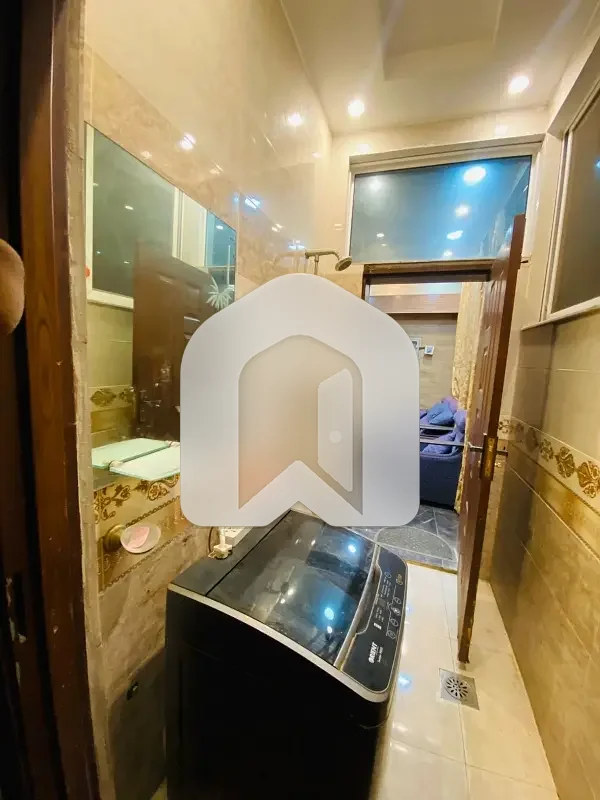 FOR RENT - 1st FLOOR - 7 MARLA FULLY FURNISHED, photo 6