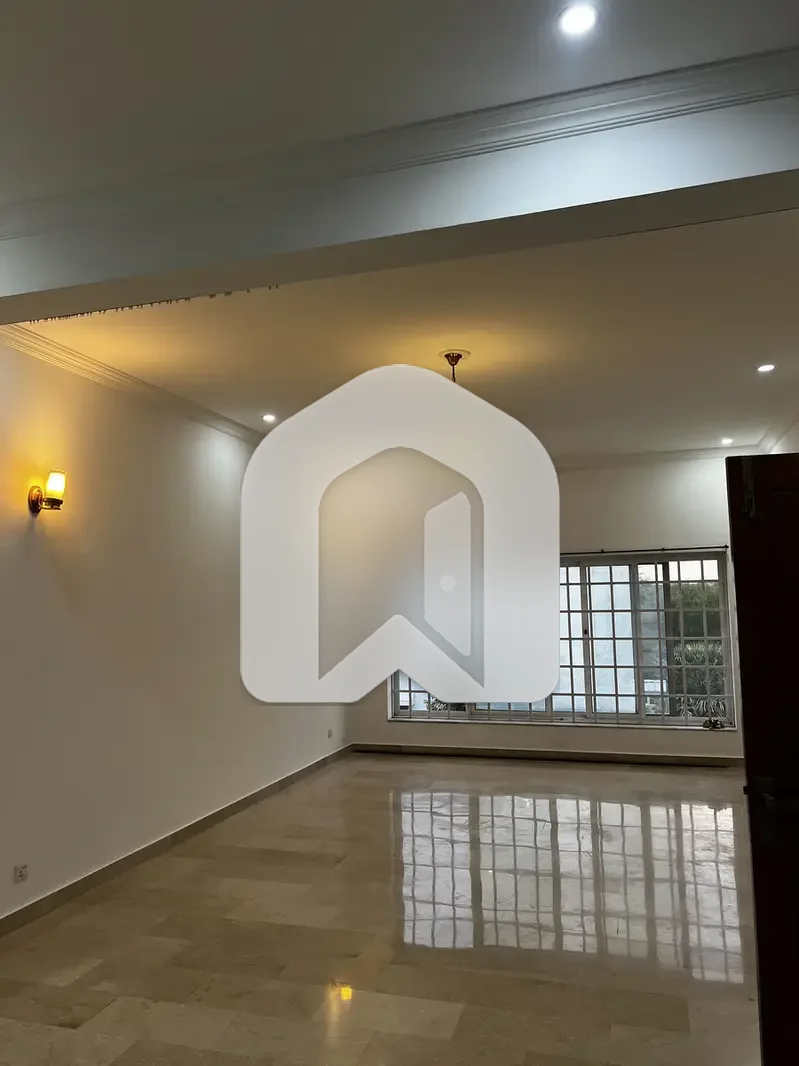 Beautiful 14 Marla Upper Portion For Rent, photo 3