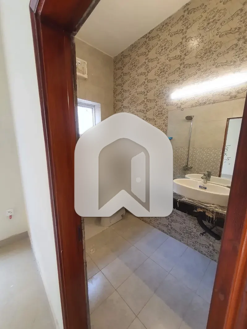 Beautiful Upper Portion For Rent, photo 8