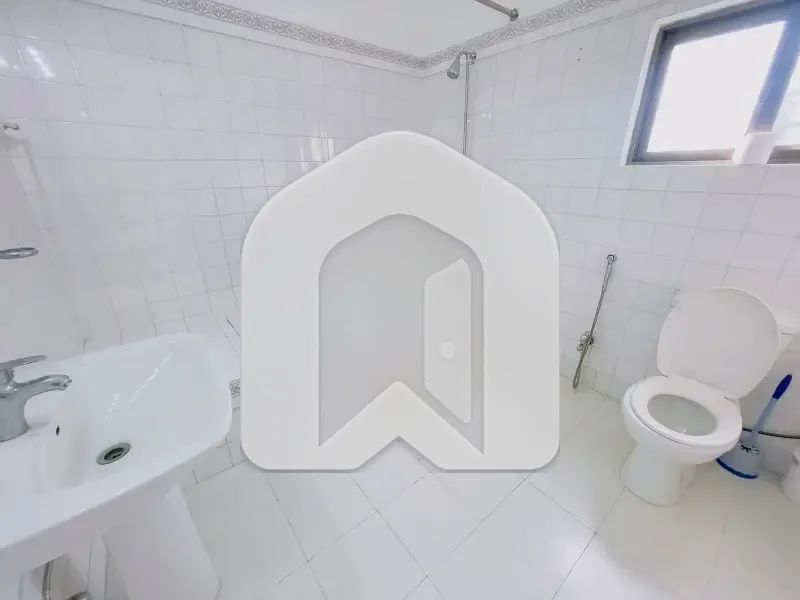 F11 4 Bedroom 4 Bath Apartment Karakuram Enclave, photo 3