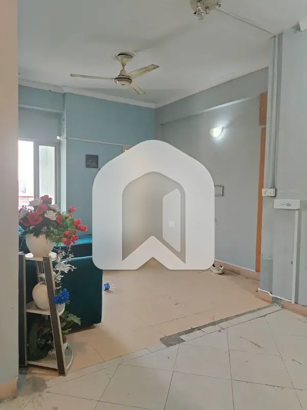 Semi furnished 1 bedroom apartment available for rent in E-11/2, photo 4