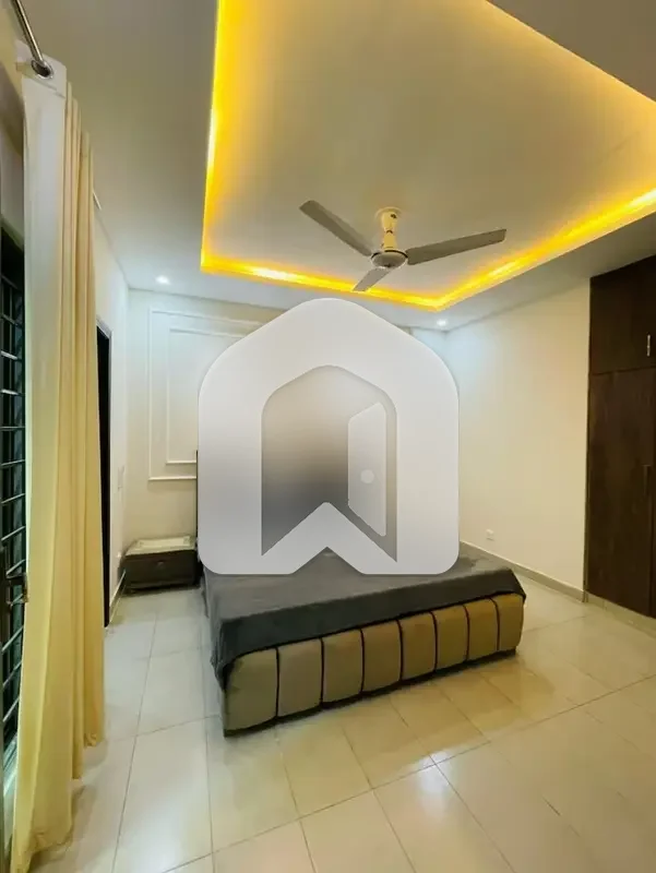 F-11 Beautiful Luxury Fully Furnished 2 Bed 3 Bath, photo 10