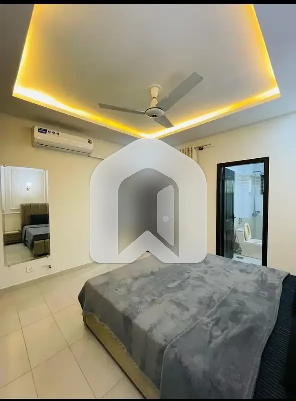 F-11 Beautiful Luxury Fully Furnished 2 Bed 3 Bath, photo 6