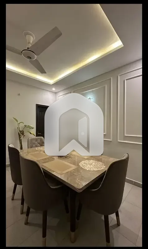 F-11 Beautiful Luxury Fully Furnished 2 Bed 3 Bath, photo 11