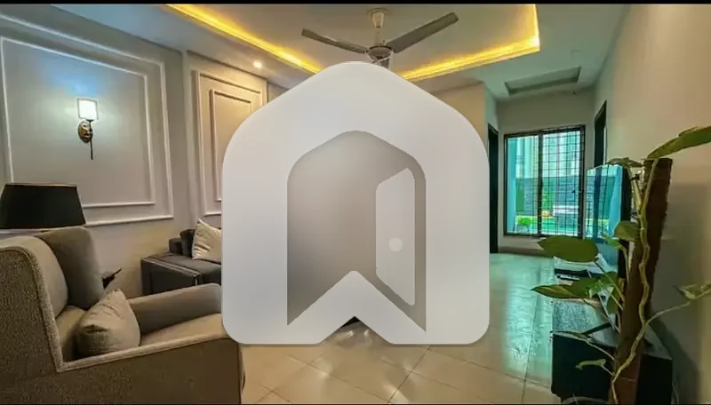 F-11 Beautiful Luxury Fully Furnished 2 Bed 3 Bath, photo 2