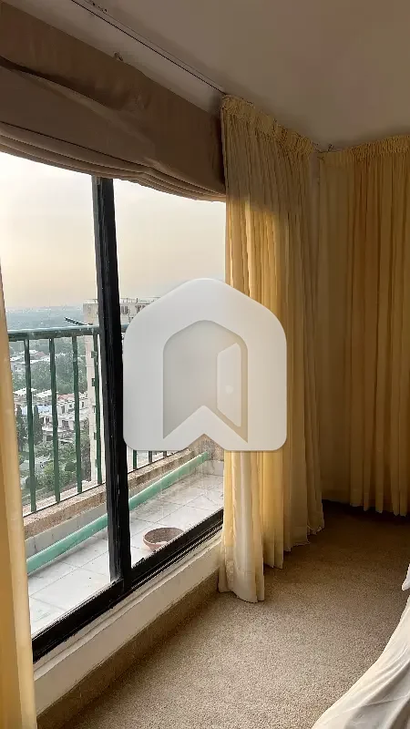 F-10 Fully Furnished Apartment For Rent, photo 8