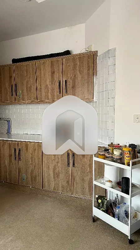 F-10 Fully Furnished Apartment For Rent, photo 5