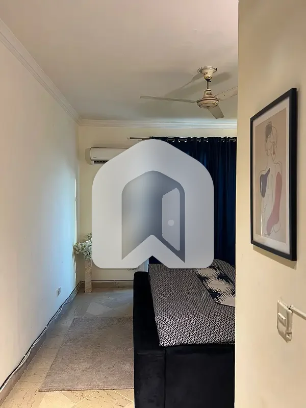 F-11 Elegant Furnished 2 Bedrooms Apartment Available For Rent, photo 14