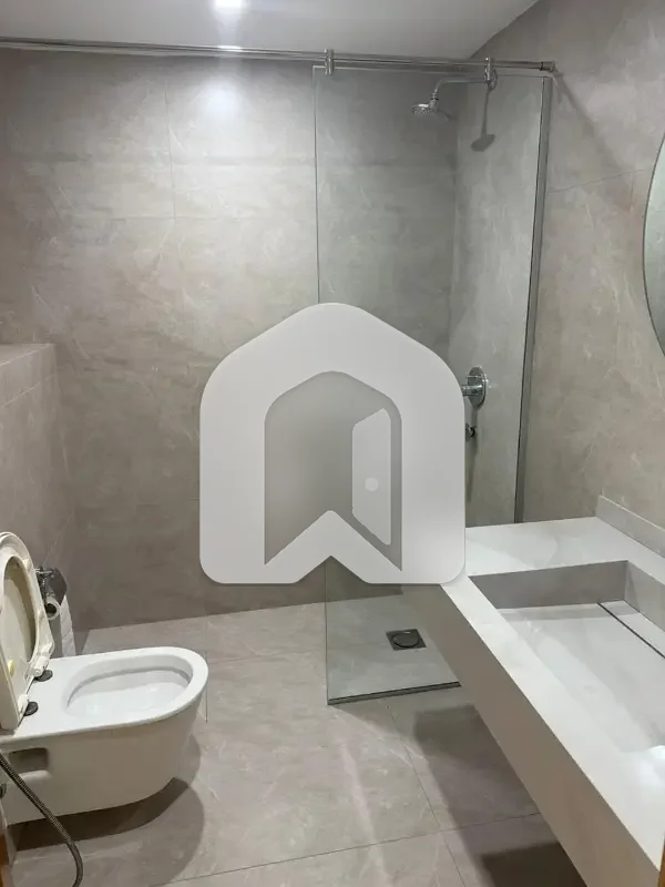 Centaurus Decent 2 Bedroom Fully Furnished Apartment In F-8 With Servant Room 2200 Square Feet, photo 4