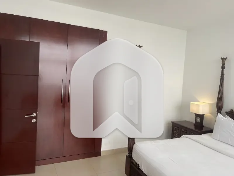 Modern Design Apartment 2 Bedroom Study Furnished Lake View 2100 Square Feet, photo 6