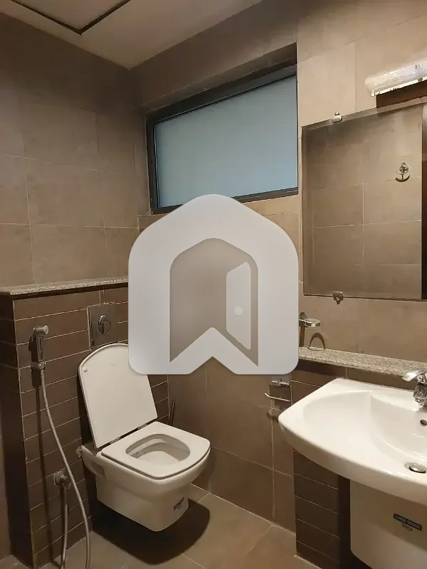 Apartment available for rent in Silver oaks Islamabad, photo 8
