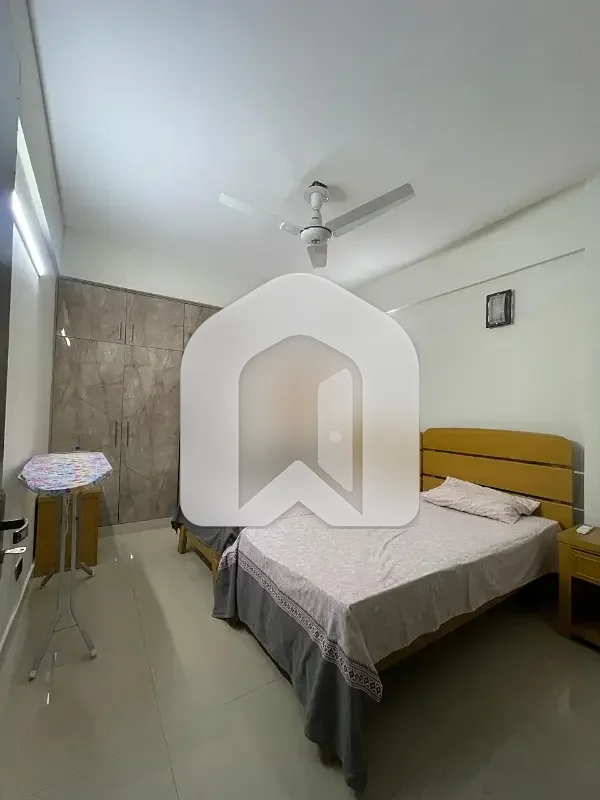 Elegant Fully Furnished 2 Bed Apartment Prime Location, photo 3