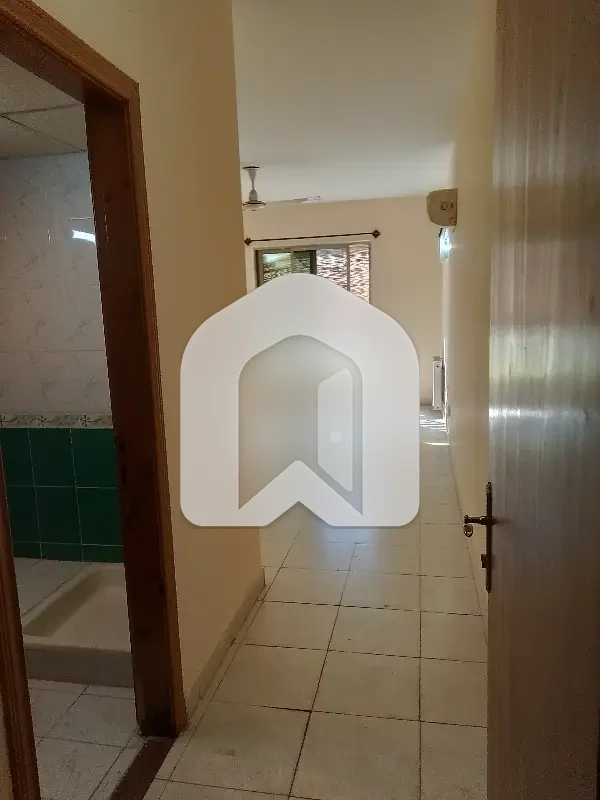 F11 Markaz 2bedroom Unfurnished Apartment Available For Rent, photo 12