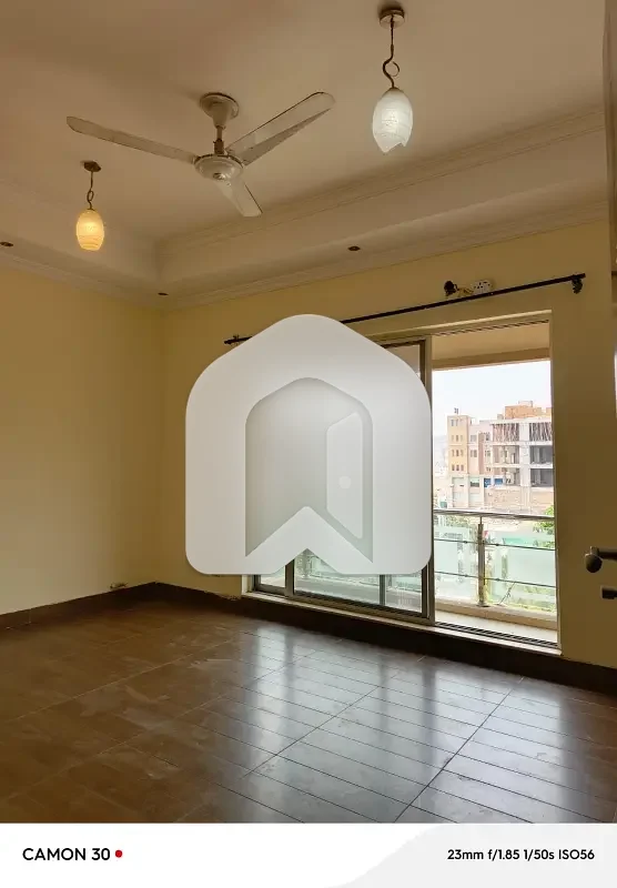 2 Bedroom Apartment Sami Furnished Dha Phase 1 Sector F Islambad, Rawalpindi, photo 5
