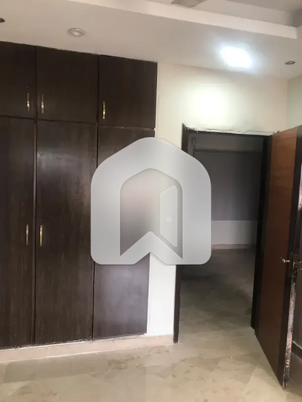 E-11/3 multi 2 bedrooms flat tv lounge for rent, photo 10