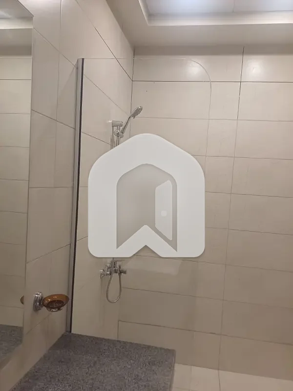 MALL OF ISLAMABAD 2 BED APARTMENT UN-FURNISHED FOR RENT, photo 5