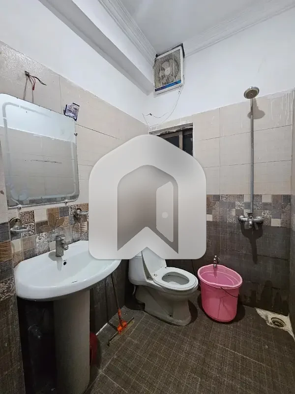 fully furnished flat for rent prime location, photo 4