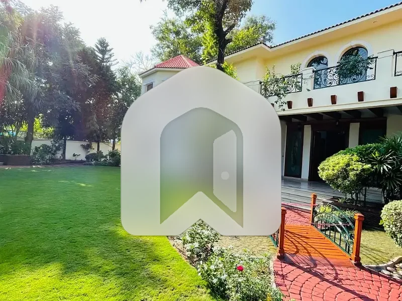 Luxurious Villa On Extremely Prime Location Available For Rent In Islamabad