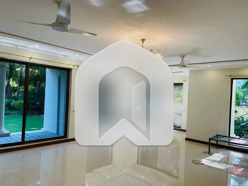 Luxurious Villa On Extremely Prime Location Available For Rent In Islamabad, photo 23