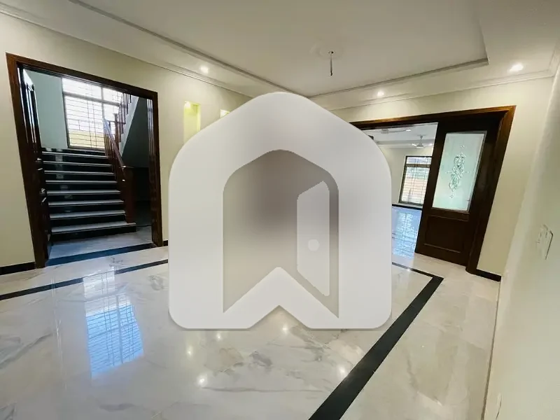 Luxury House On Extremely Prime Location Available For Rent In Islamabad, photo 22