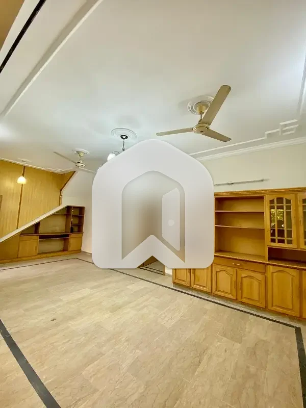 F11 5Bedroom 6 Bath 2 Kitchen 2 Drawing Marble Flooring,