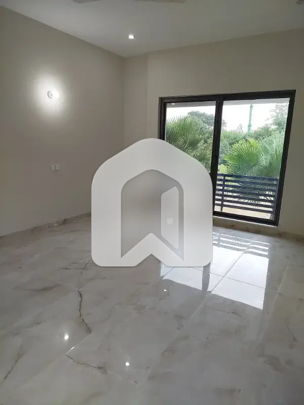 Brand New Furnished House For Rent In F-8 With Solar System, photo 11