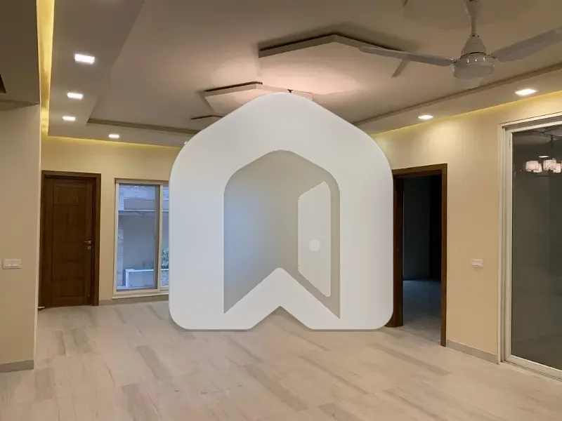 Luxurious House Available For Rent In F7 On Most Prime Location With swimming pool, photo 9