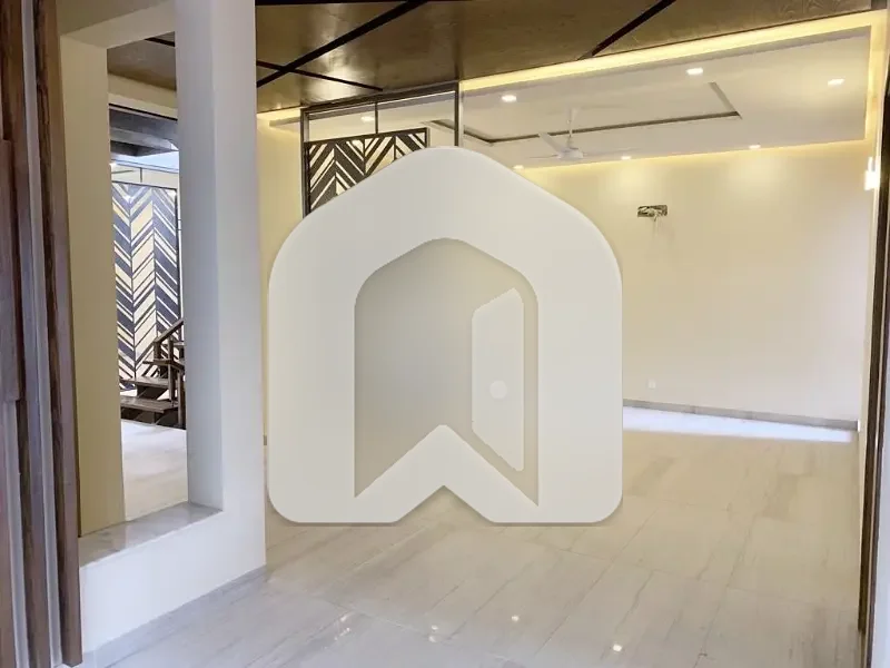 Luxurious House Available For Rent In F7 On Most Prime Location With swimming pool, photo 4