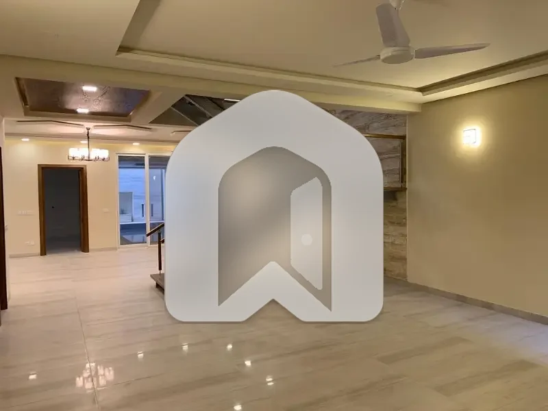 Luxurious House Available For Rent In F7 On Most Prime Location With swimming pool, photo 12