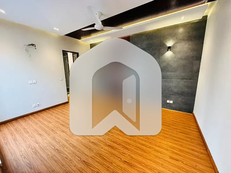 Brand New Luxury House For Rent In E7 On Prime Location, photo 9